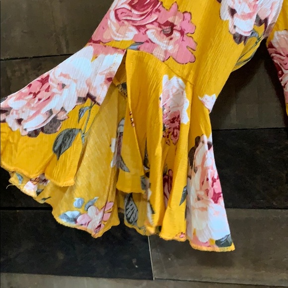 Umgee Plus Size Mustard Floral Bell Sleeve Tunic - Picture 4 of 5